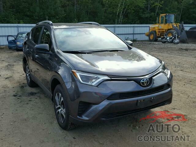 TOYOTA RAV4 LE 2017 - JTMBFREV6HJ110878