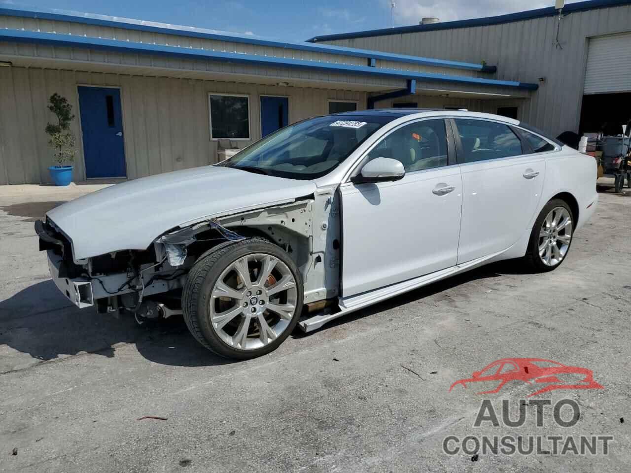 JAGUAR XJ 2017 - SAJWA2G79H8W08264