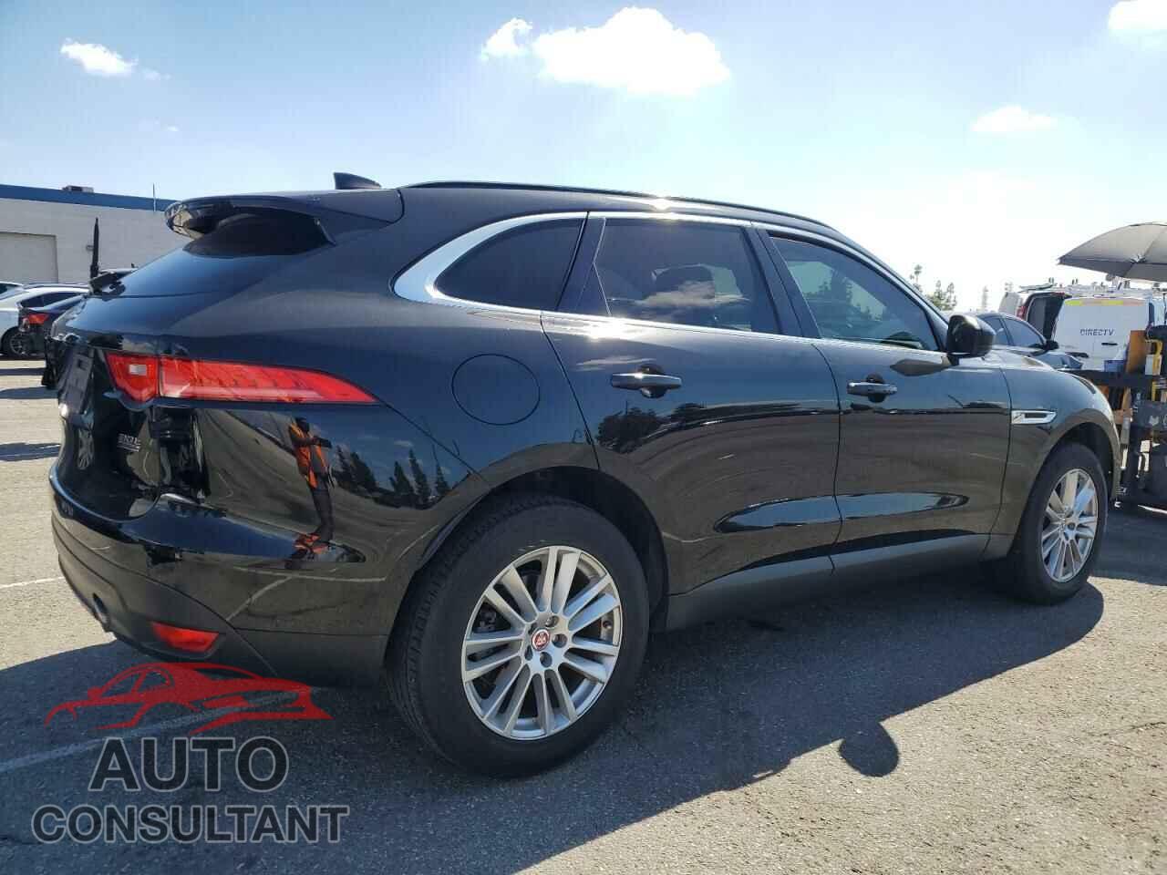 JAGUAR F-PACE 2018 - SADCK2GX5JA290192