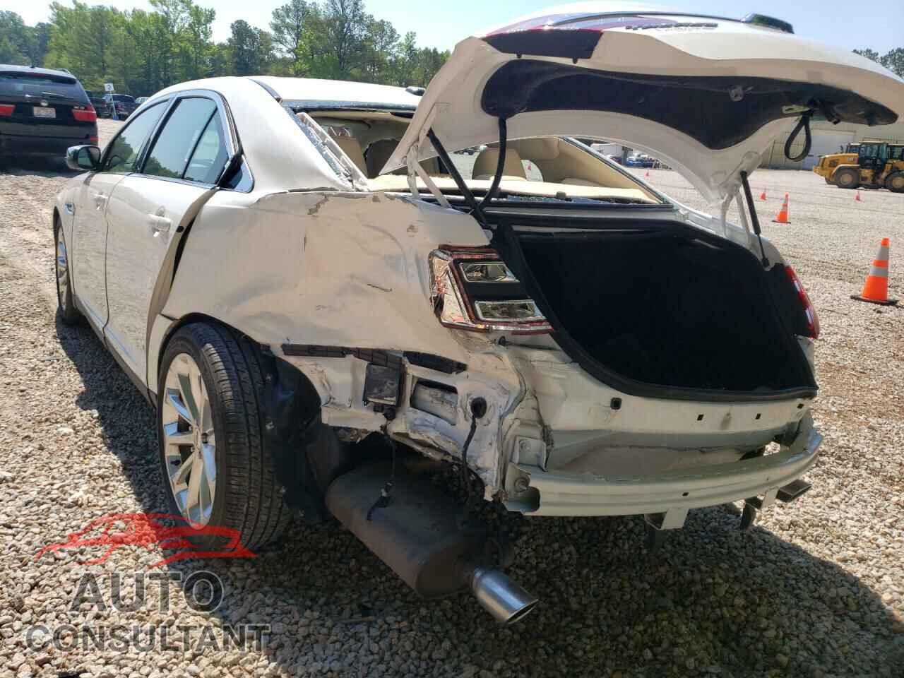 FORD TAURUS 2018 - 1FAHP2F80JG126462
