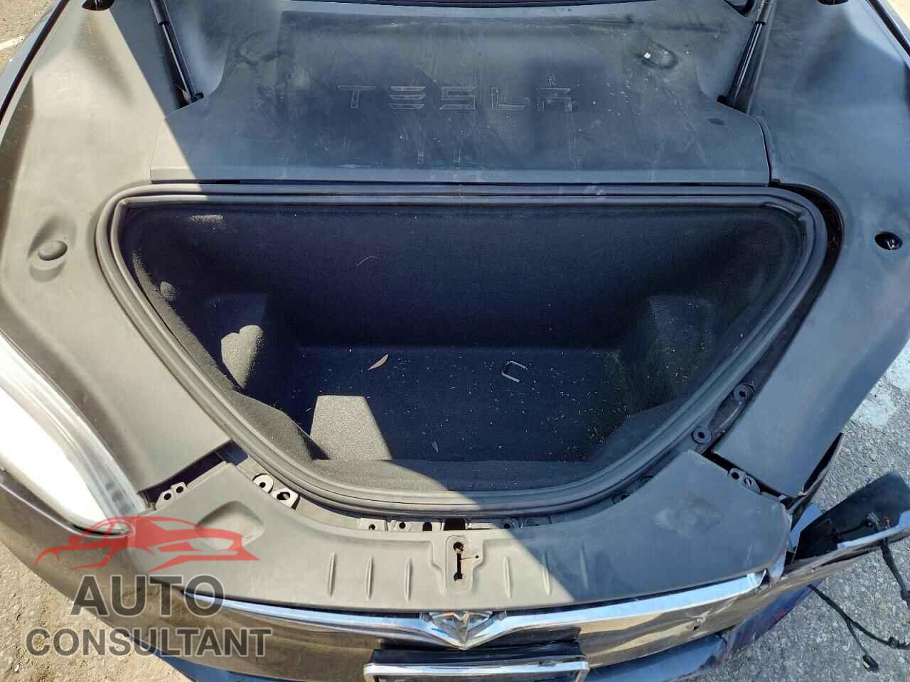 TESLA MODEL S 2020 - 5YJSA1E23LF413896