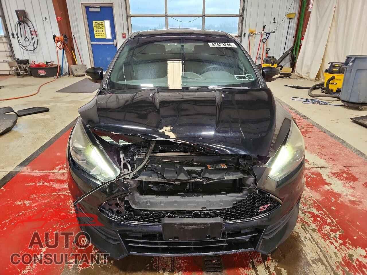 FORD FOCUS 2016 - 1FADP3L93GL403641