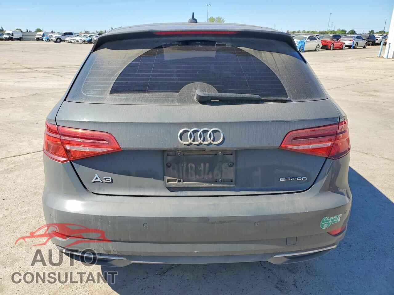 AUDI A3 2017 - WAUSPBFF8HA127447