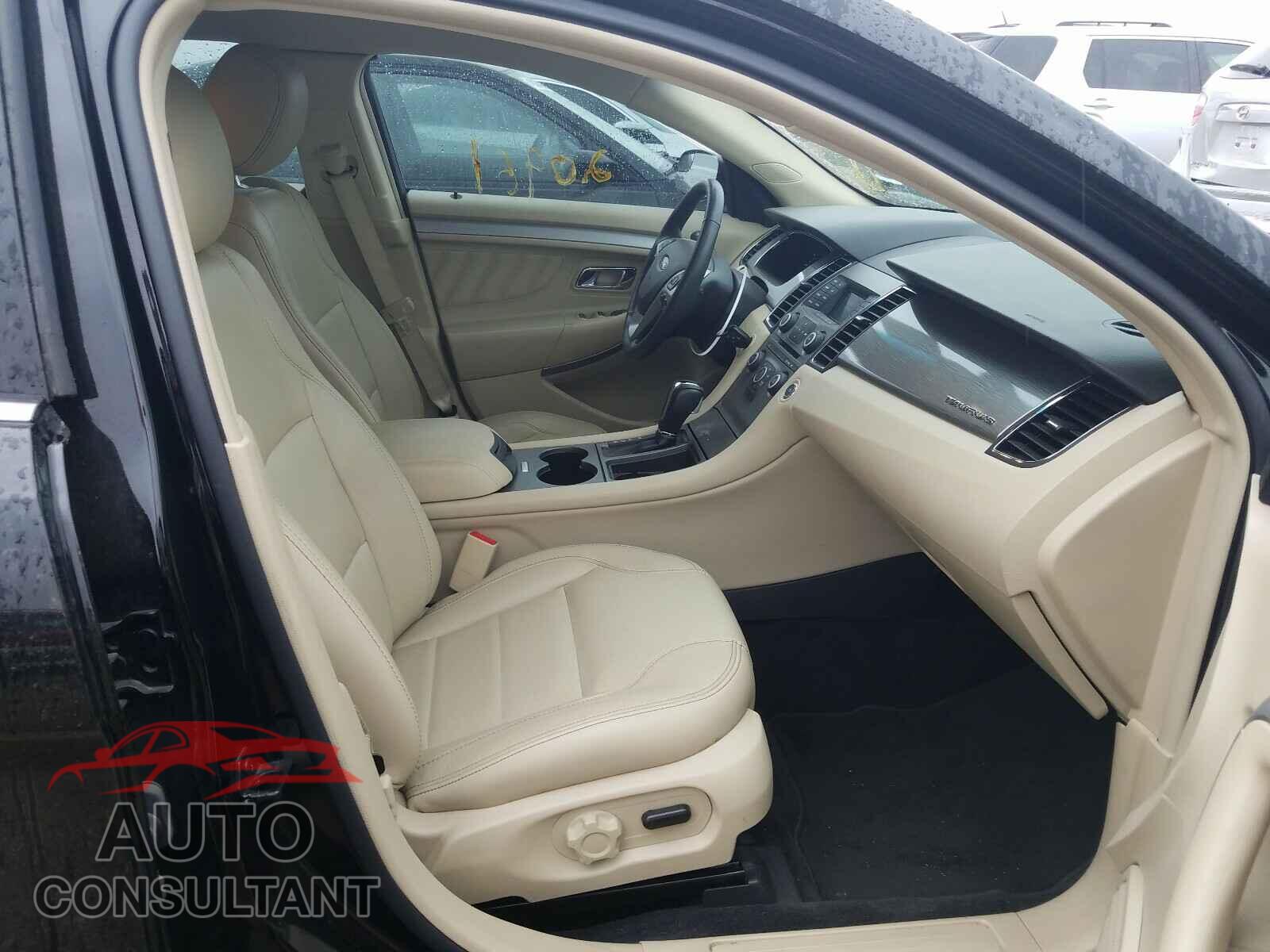 FORD TAURUS 2018 - 1FAHP2H89JG102710