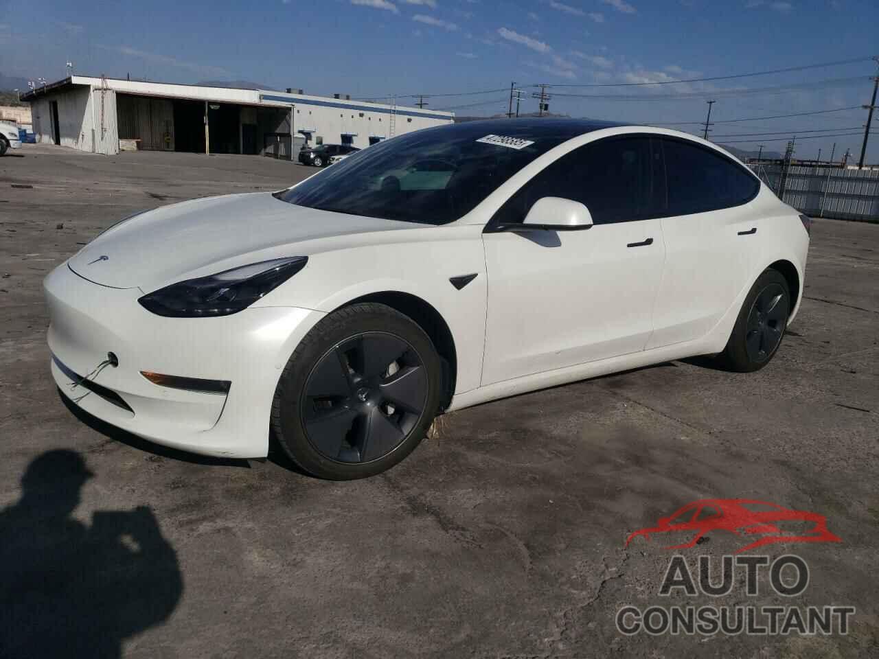 TESLA MODEL 3 2022 - 5YJ3E1EB2NF210008