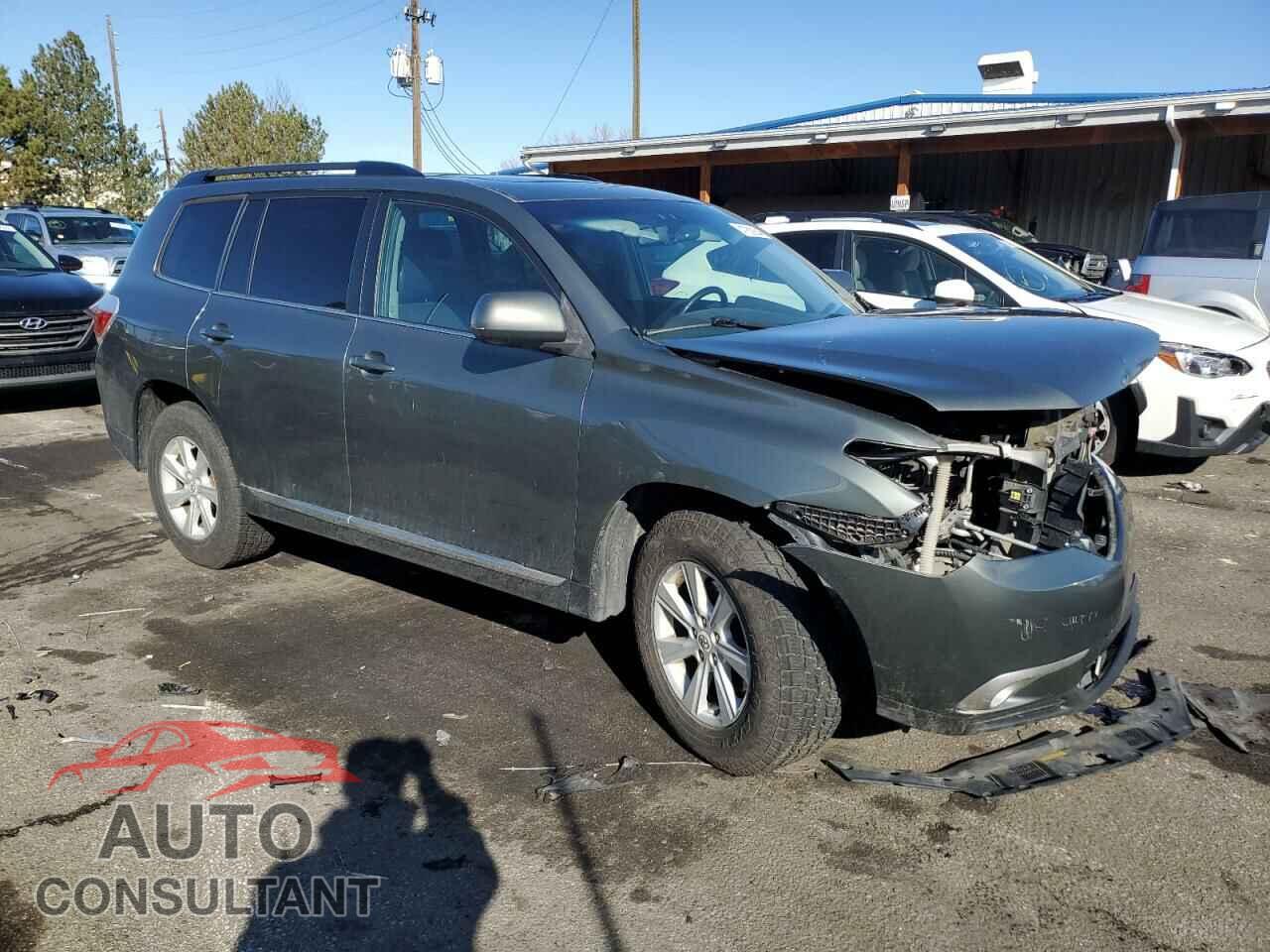 TOYOTA HIGHLANDER 2012 - 5TDBK3EH6CS104237