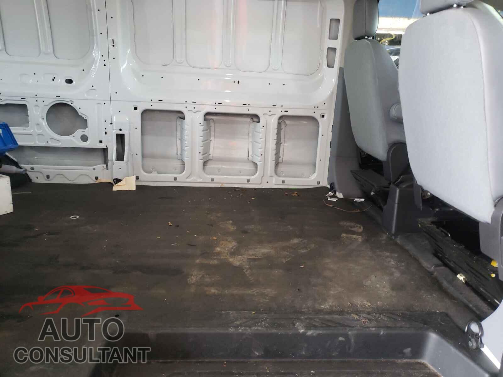 FORD TRANSIT CO 2018 - 1FTBW2YM1JKB39988