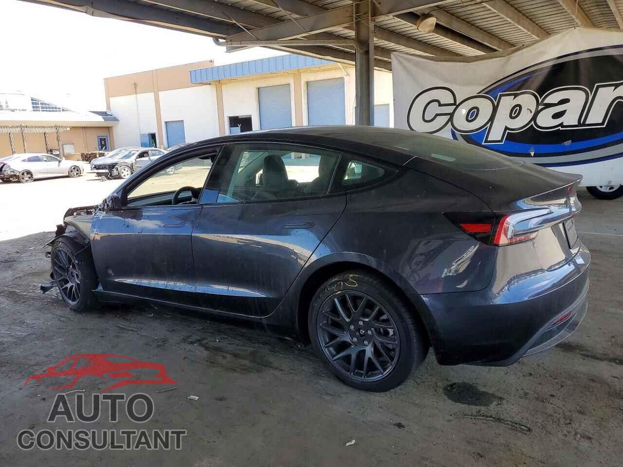 TESLA MODEL 3 2025 - 5YJ3E1EA3SF894232