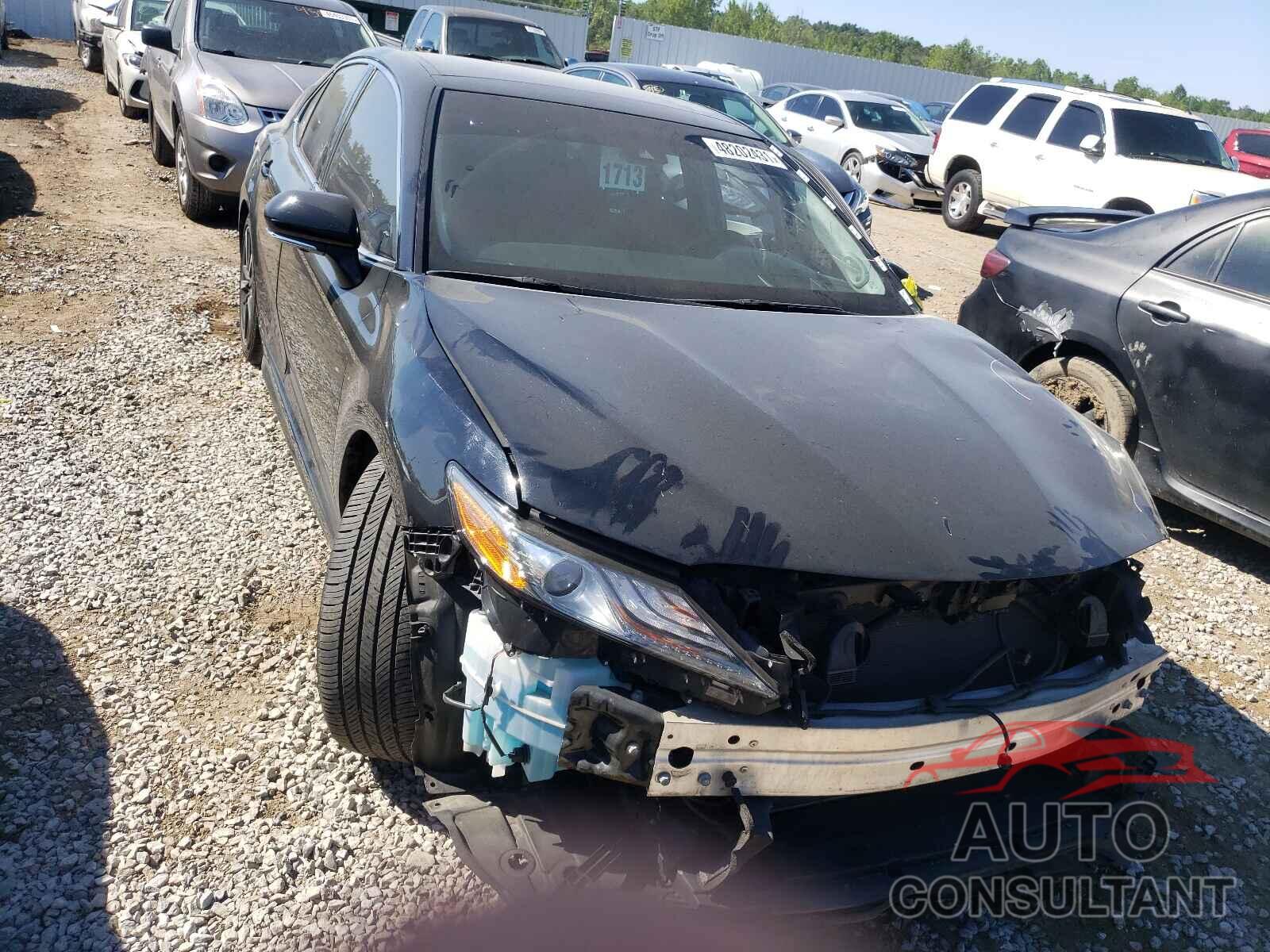 TOYOTA CAMRY 2018 - 4T1B61HK9JU080746