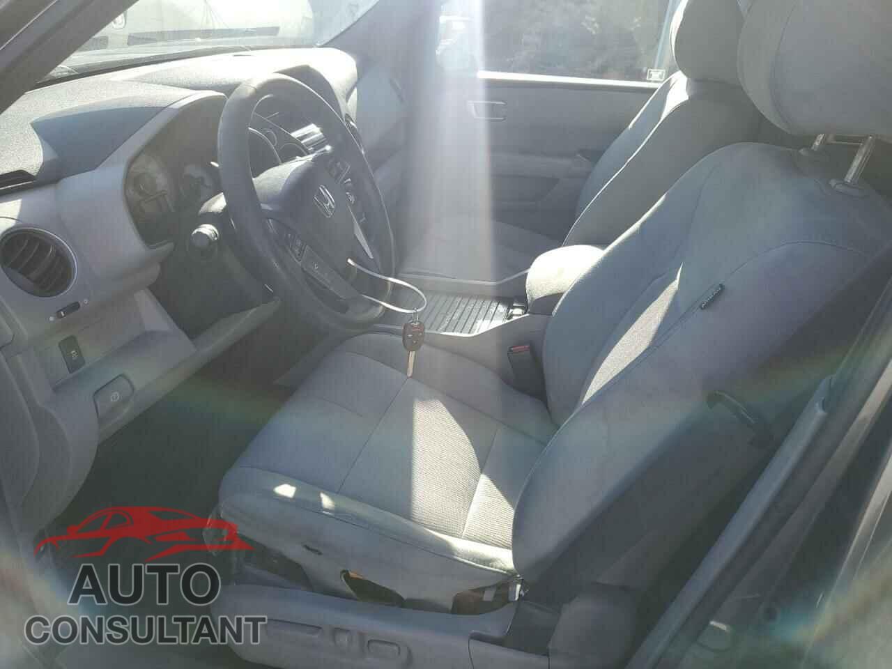 HONDA PILOT 2012 - 5FNYF4H41CB009103