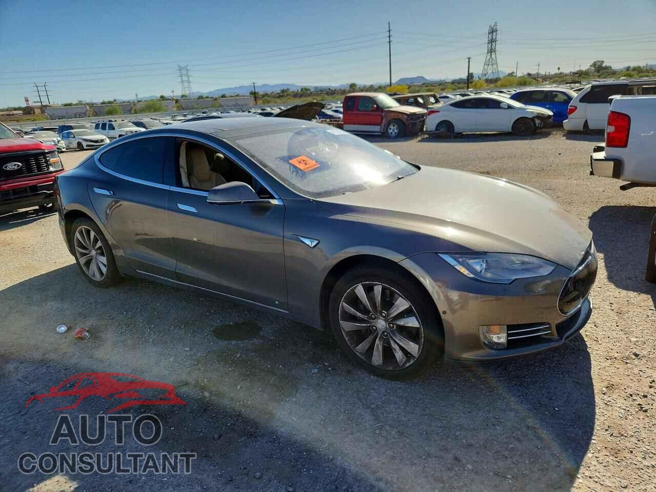 TESLA MODEL S 2015 - 5YJSA1E21FF114119