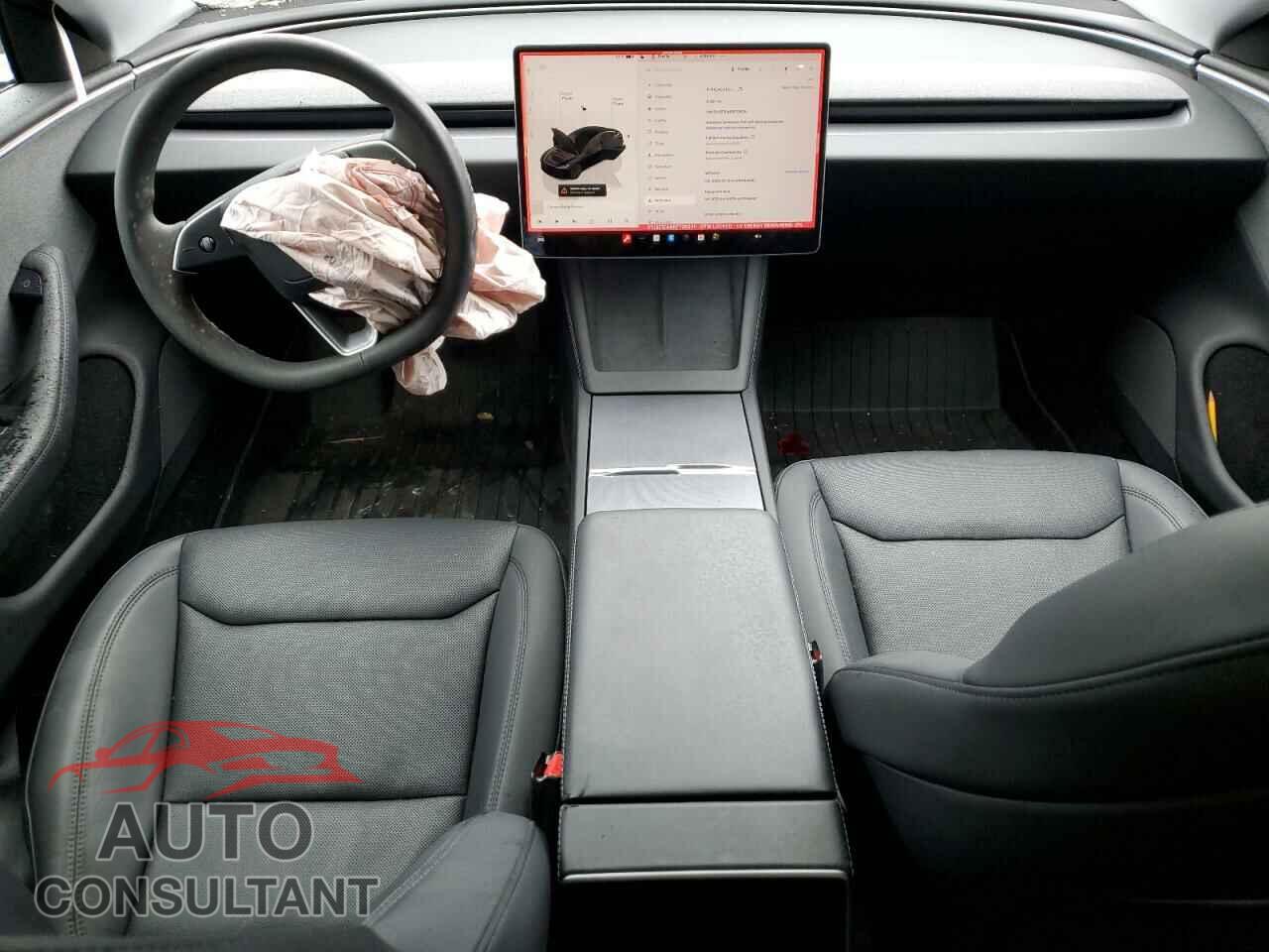 TESLA MODEL 3 2024 - 5YJ3E1EA6RF726241