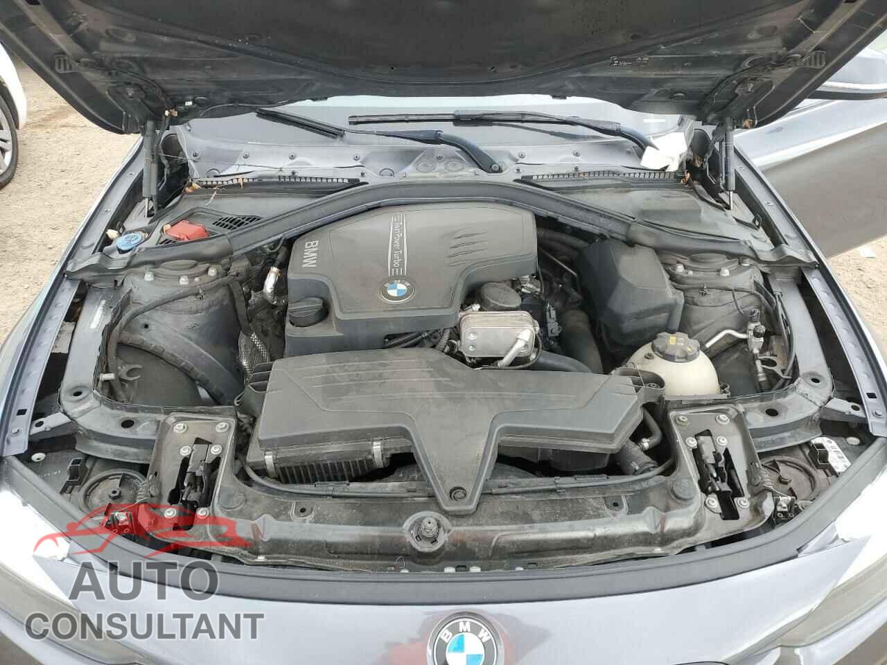 BMW 3 SERIES 2016 - WBA8E1G55GNU11139