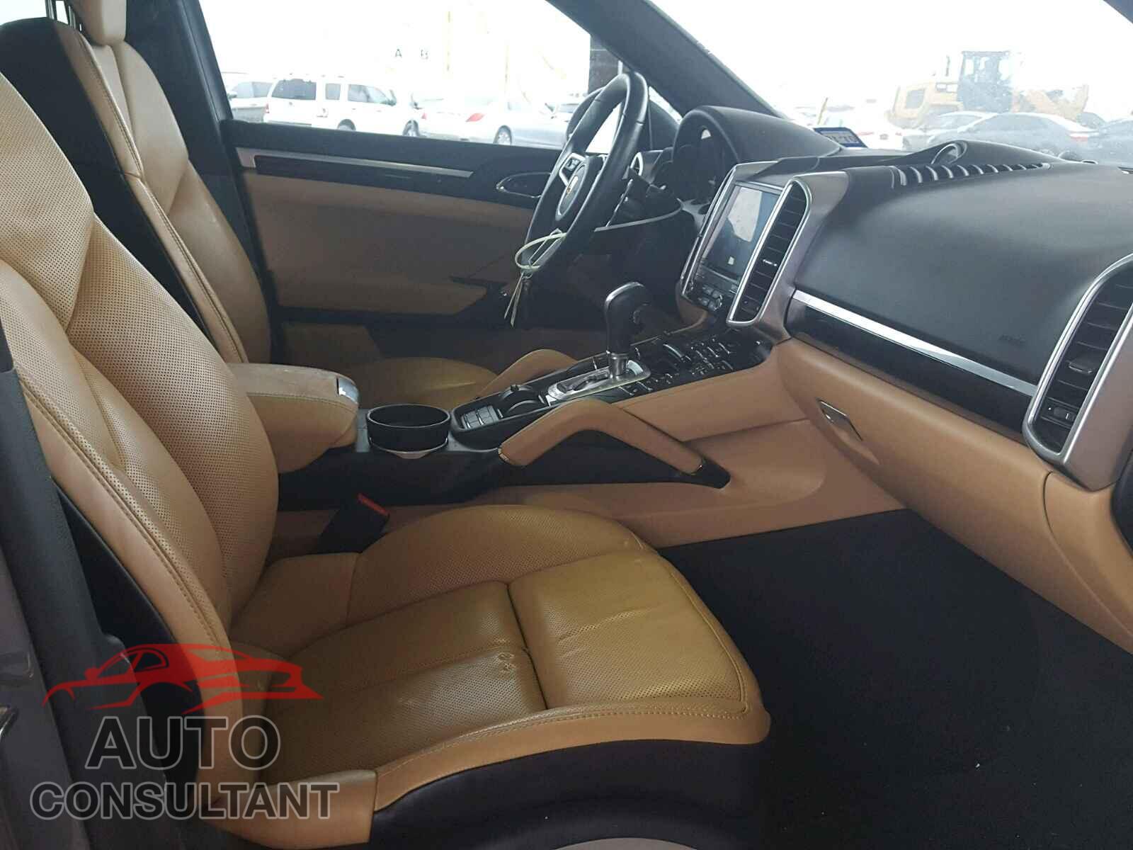 PORSCHE CAYENNE S 2017 - WP1AB2A25HLA52050
