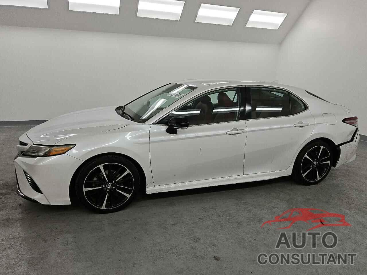 TOYOTA CAMRY 2019 - 4T1B61HK1KU742028
