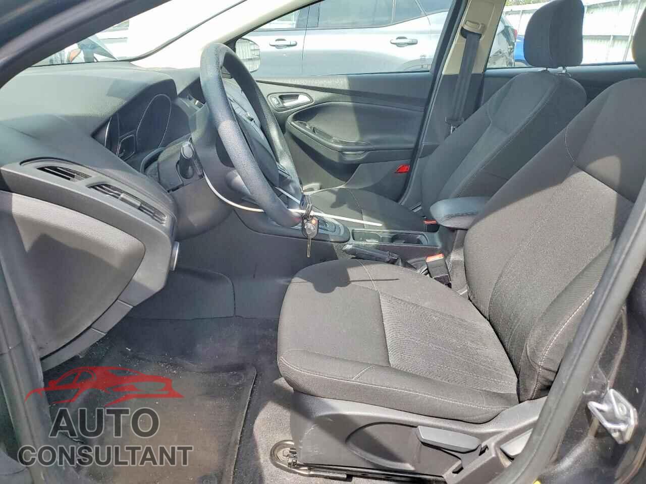 FORD FOCUS 2016 - 1FADP3F21GL394212