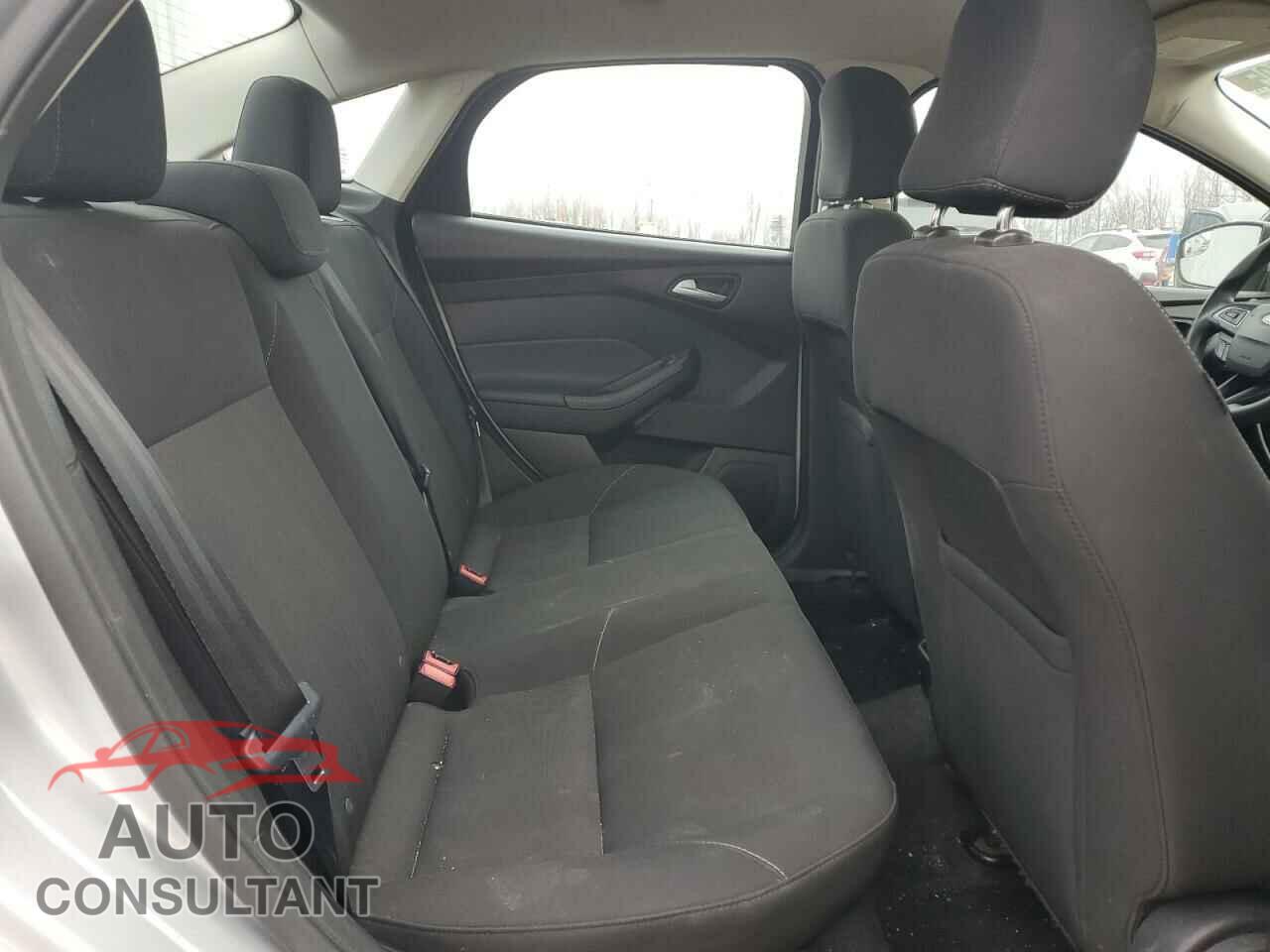 FORD FOCUS 2017 - 1FADP3FE9HL213451