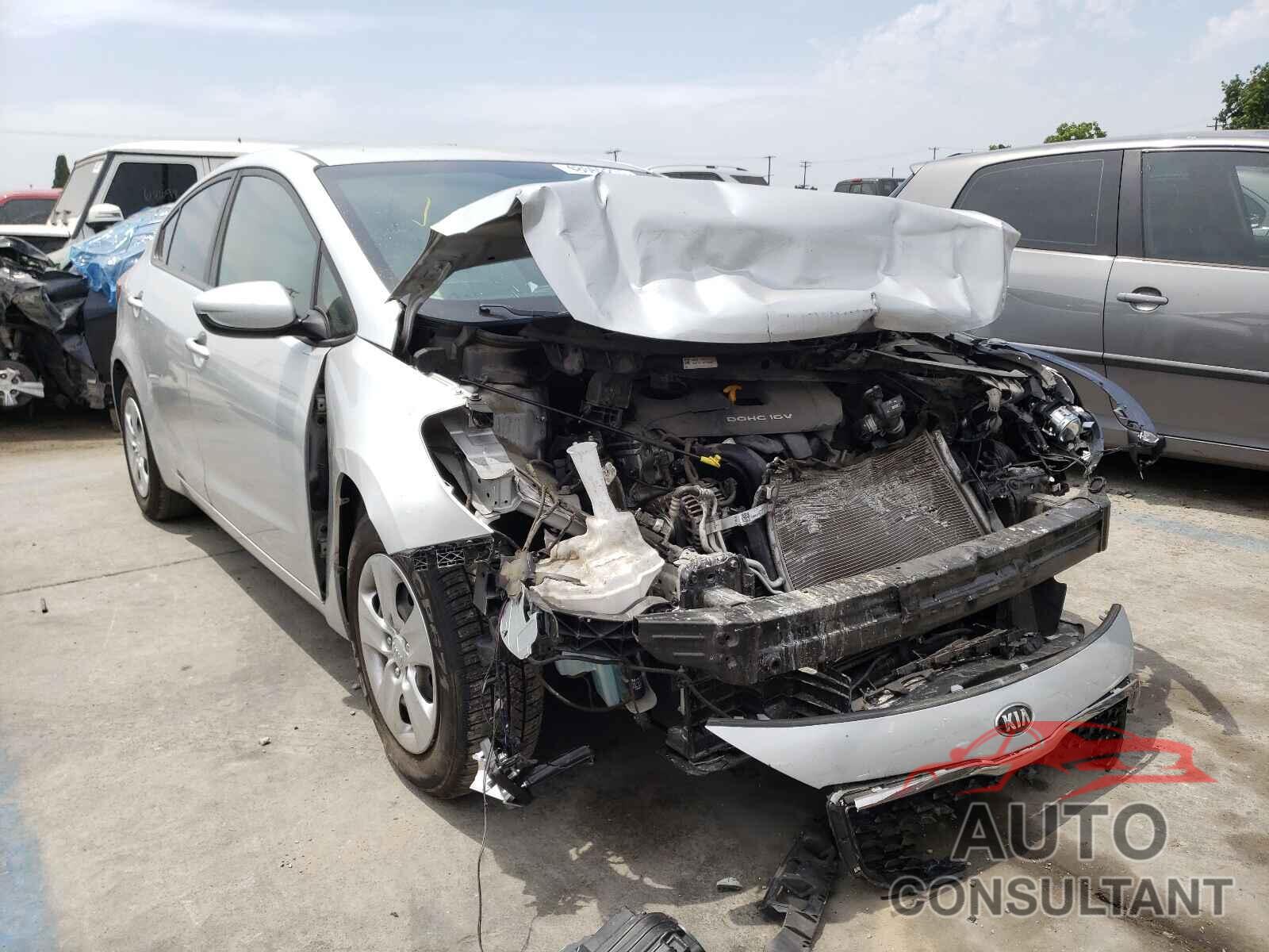 KIA FORTE 2017 - 3KPFK4A74HE034498