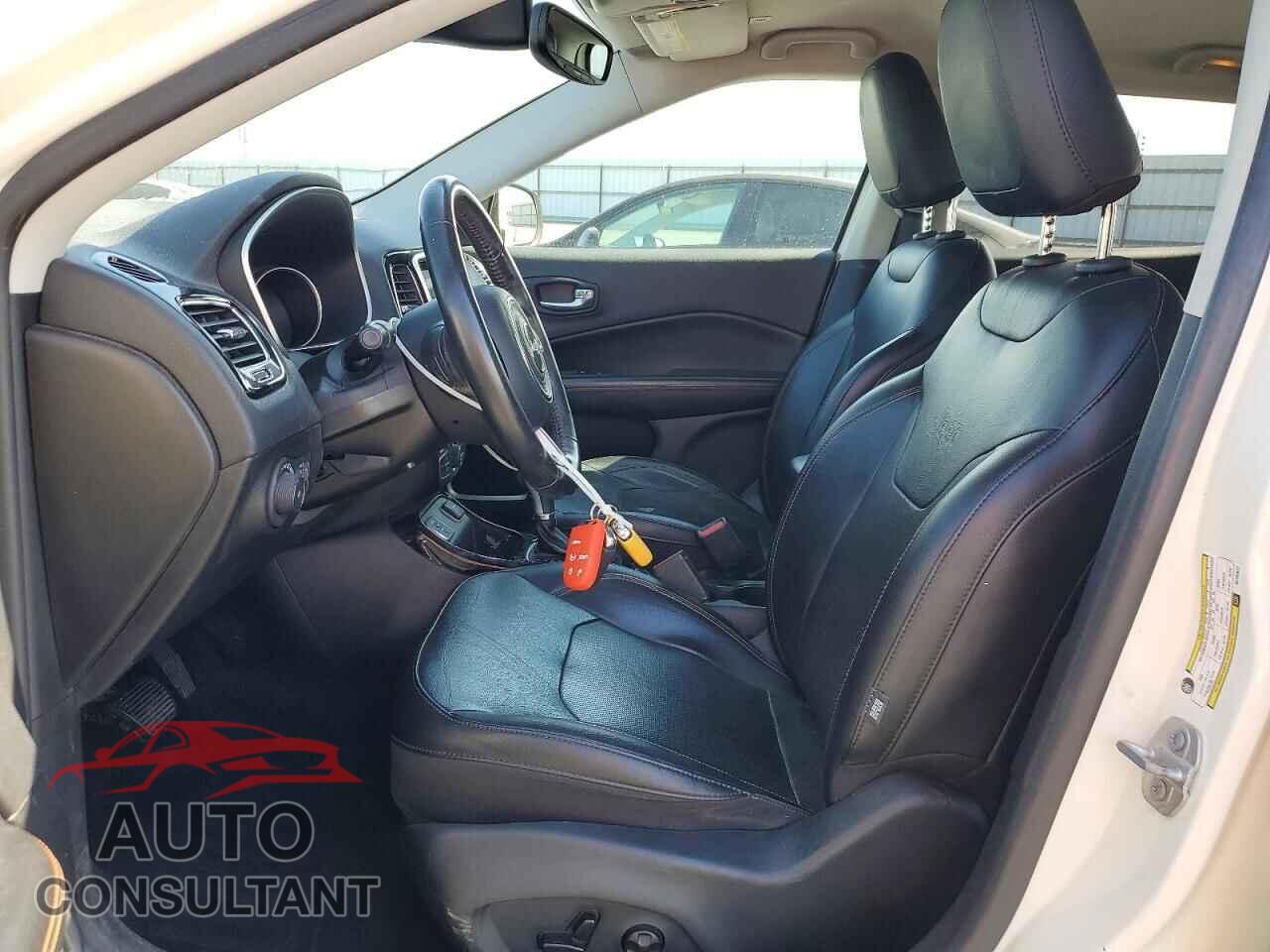 JEEP COMPASS 2019 - 3C4NJCCB0KT793677