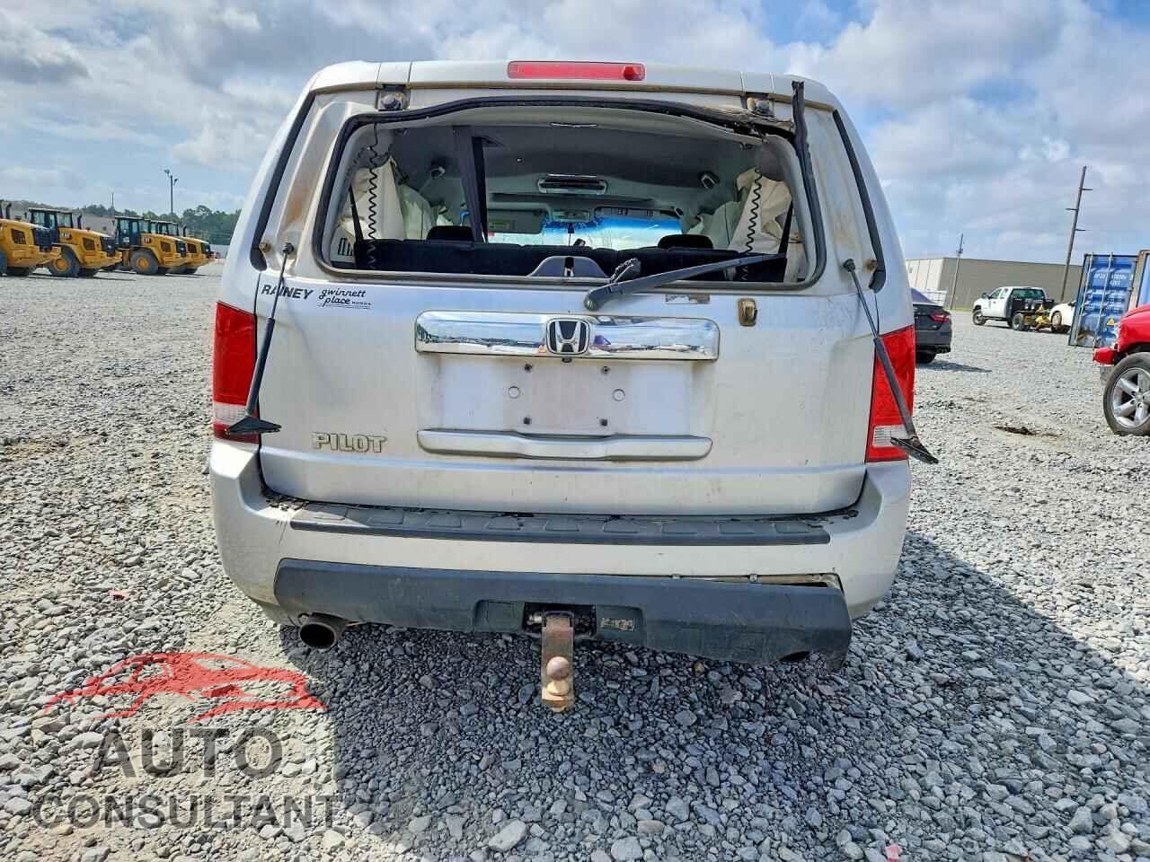 HONDA PILOT 2011 - 5FNYF3H61BB007183