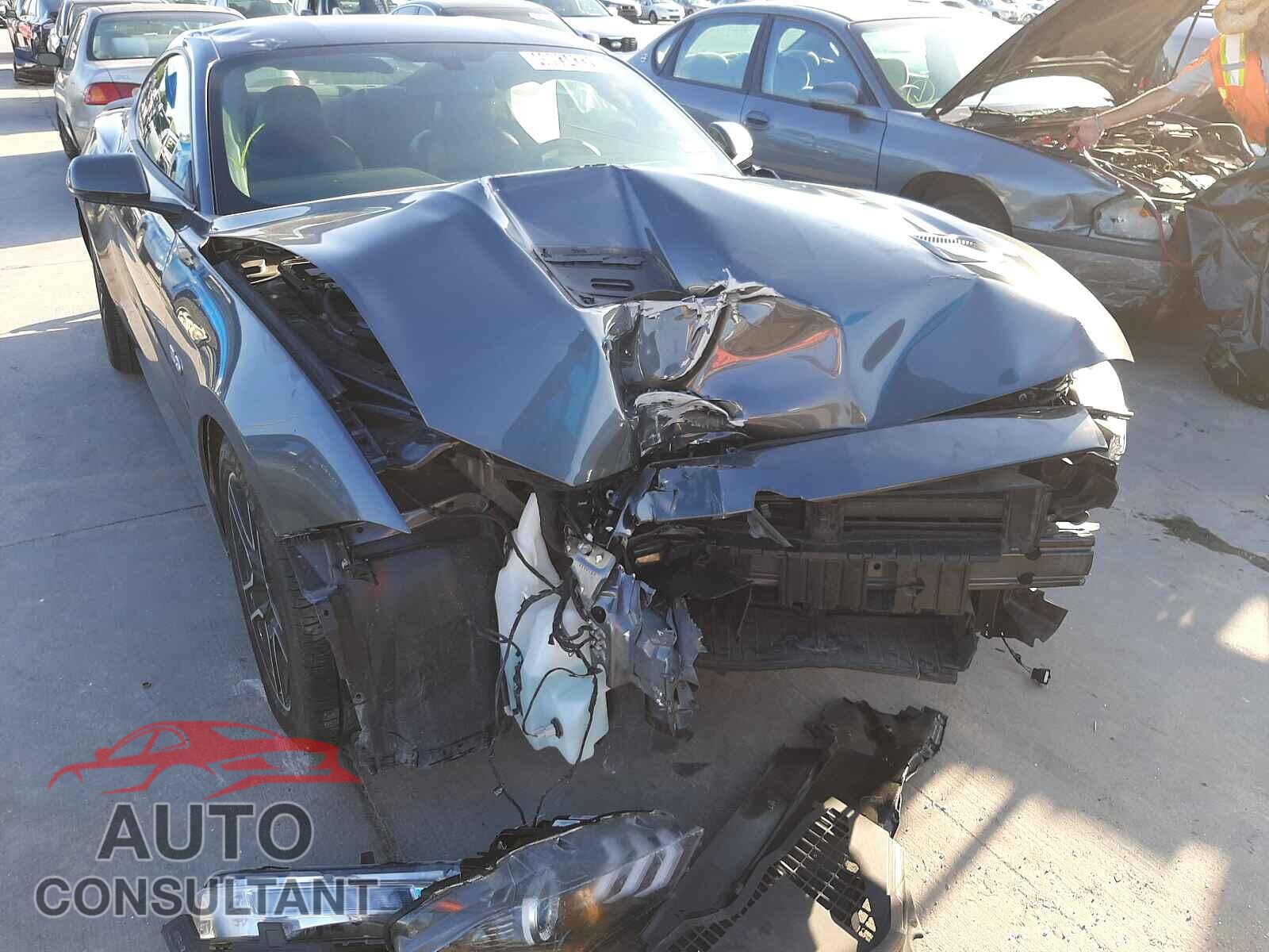 FORD MUSTANG 2020 - 1FA6P8CF6L5136022