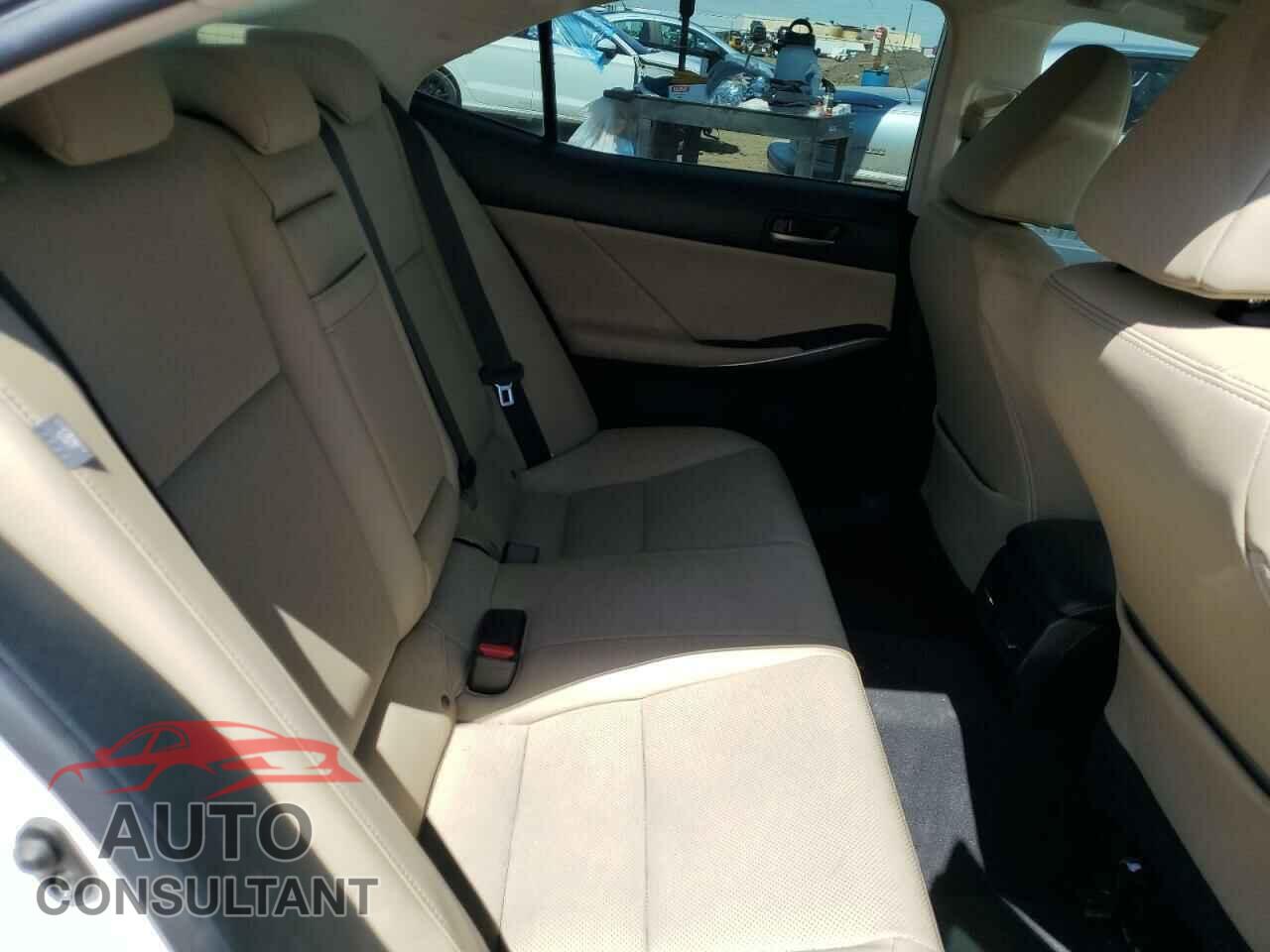 LEXUS IS 2017 - JTHBA1D29H5055955