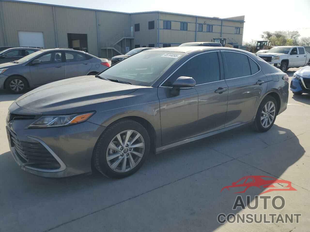 TOYOTA CAMRY 2021 - 4T1R11AK8MU460477