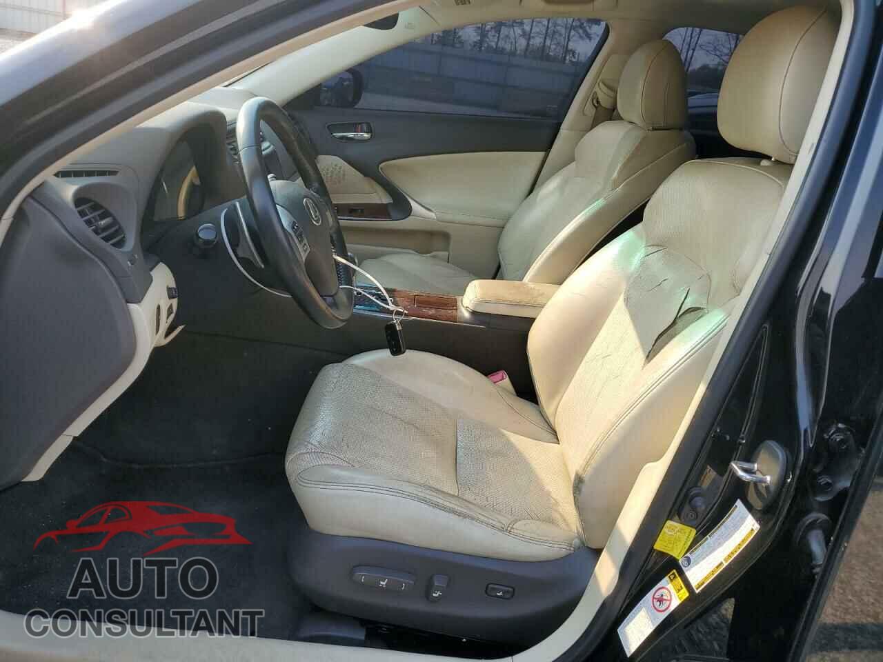 LEXUS IS 2012 - JTHBF5C29C5183177