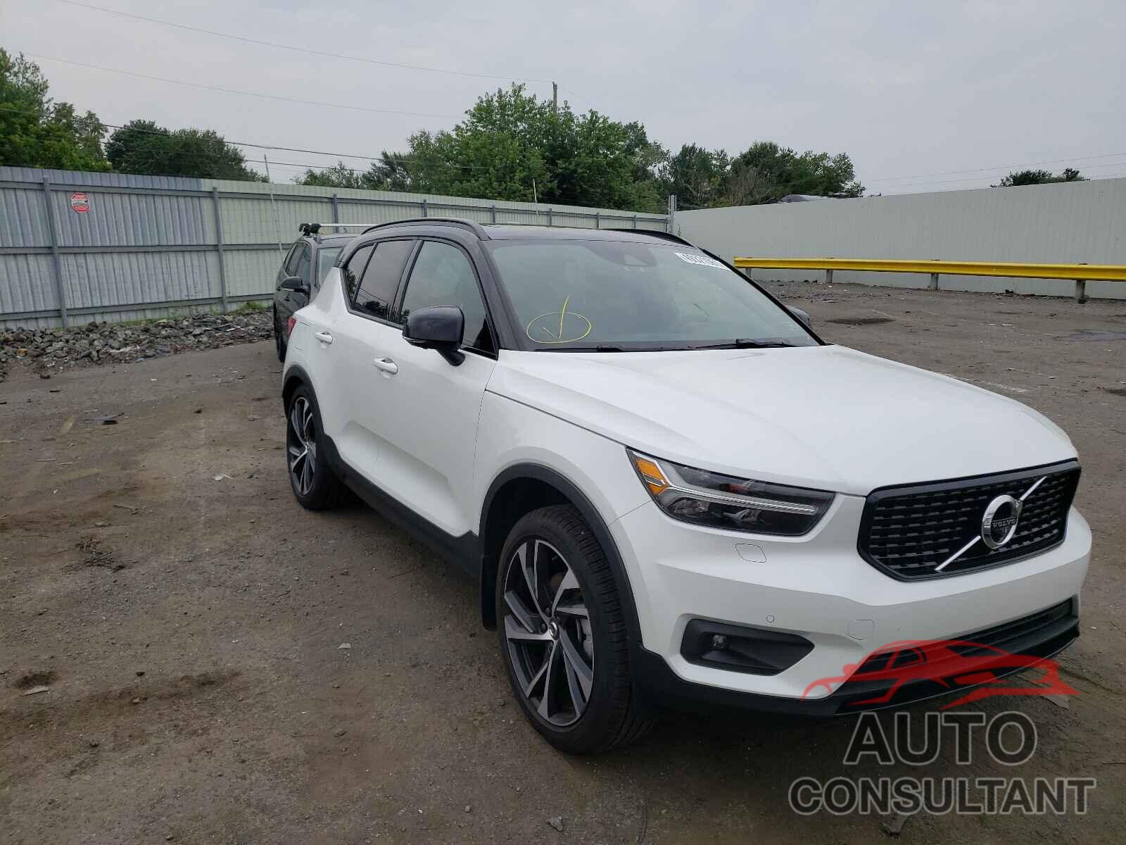 VOLVO XC40 2021 - YV4162UM0M2483881