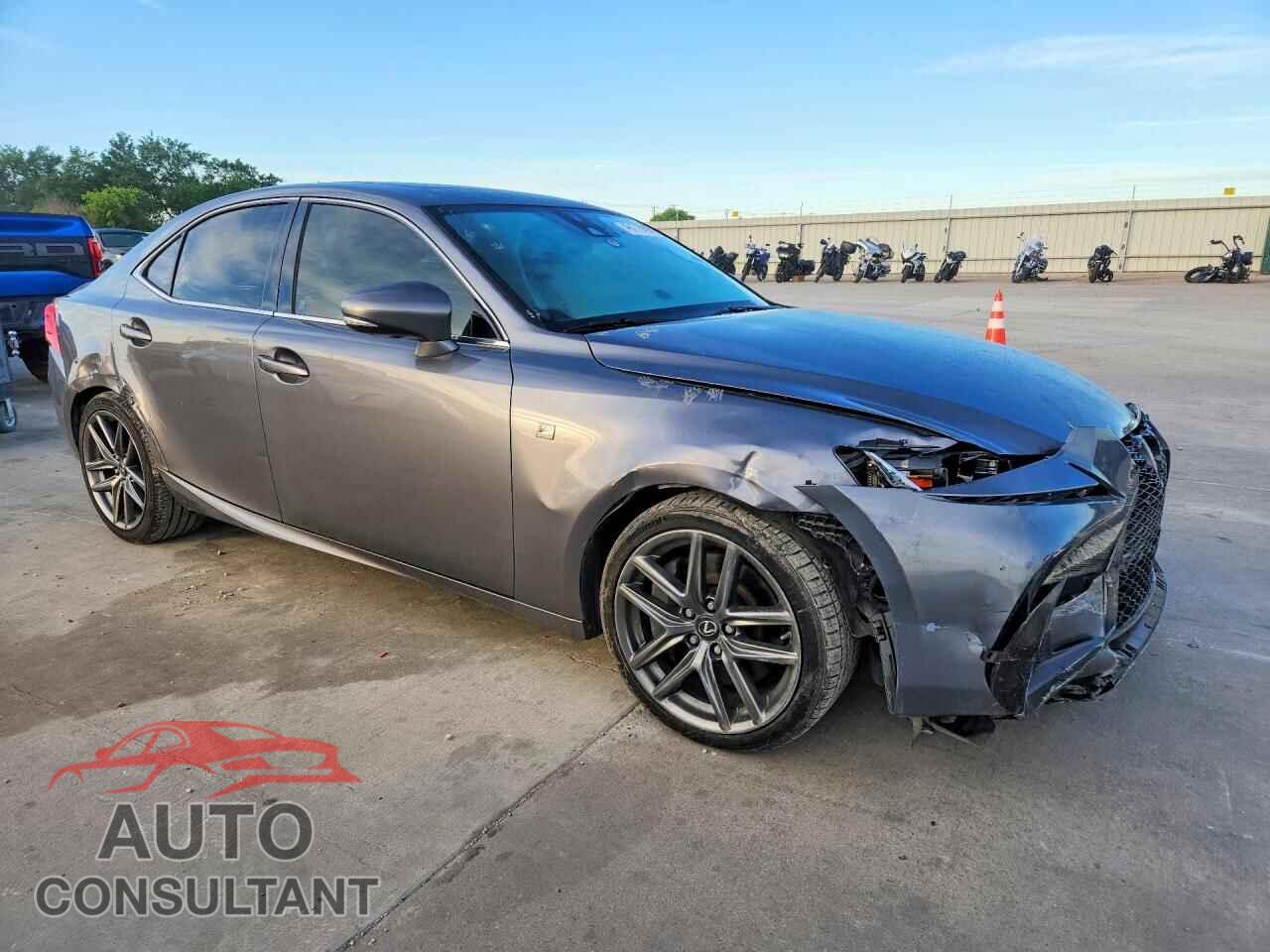 LEXUS IS 2017 - JTHBA1D28H5051881