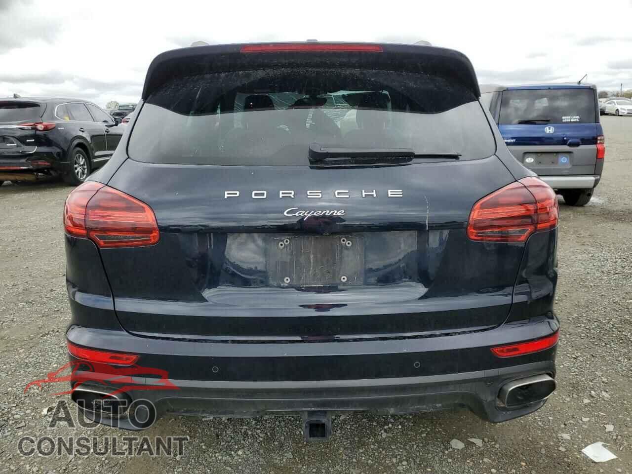 PORSCHE CAYENNE 2016 - WP1AA2A26GLA03540