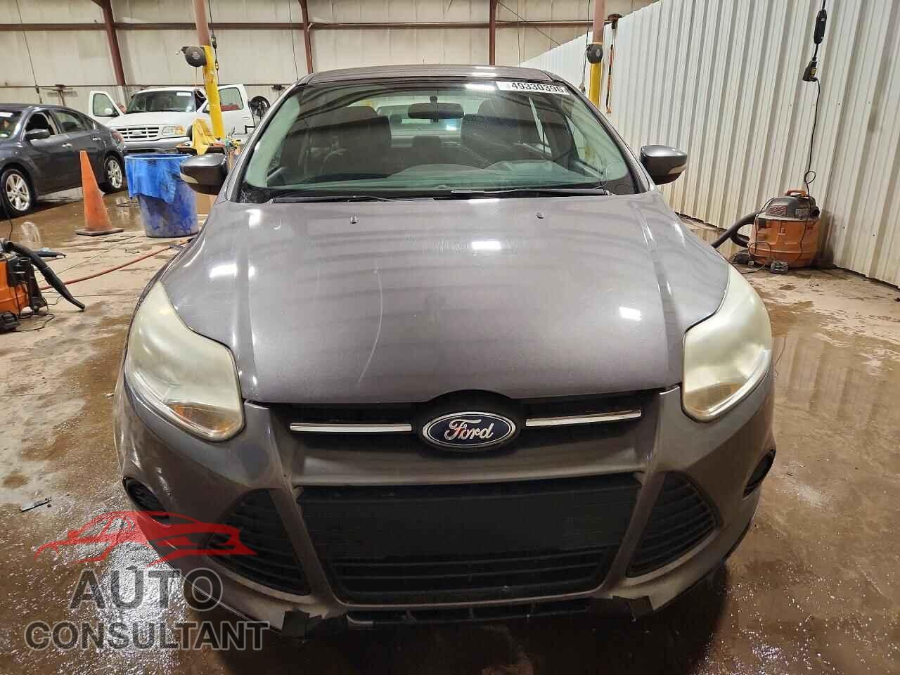 FORD FOCUS 2014 - 1FADP3F2XEL127471
