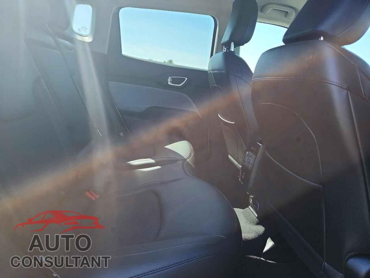 JEEP COMPASS 2022 - 3C4NJDBBXNT133500