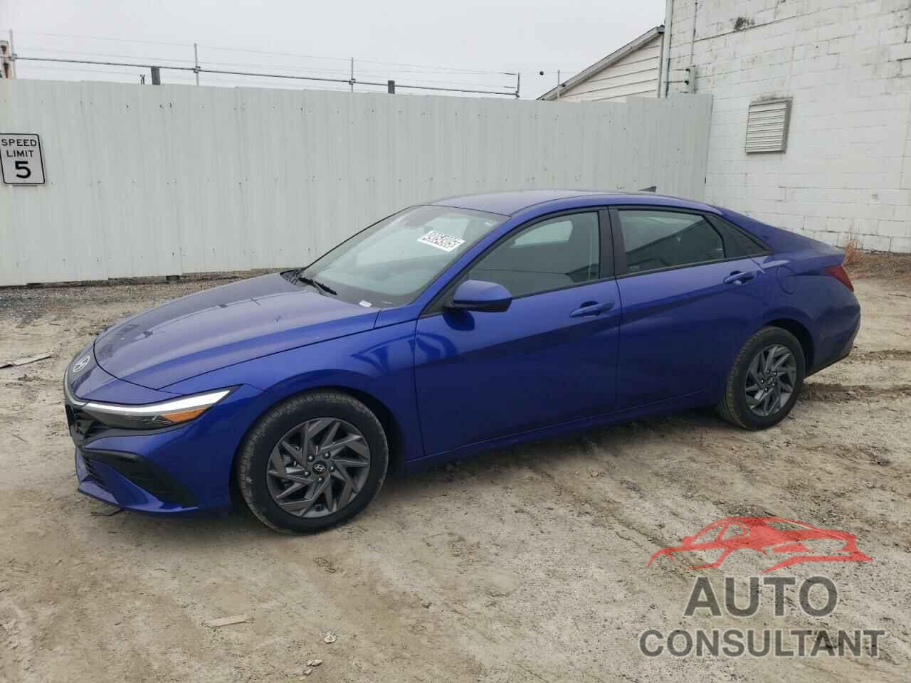 HYUNDAI ELANTRA 2024 - KMHLM4DG8RU656805