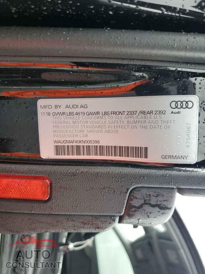 AUDI A4 2019 - WAUGMAF40KN005396