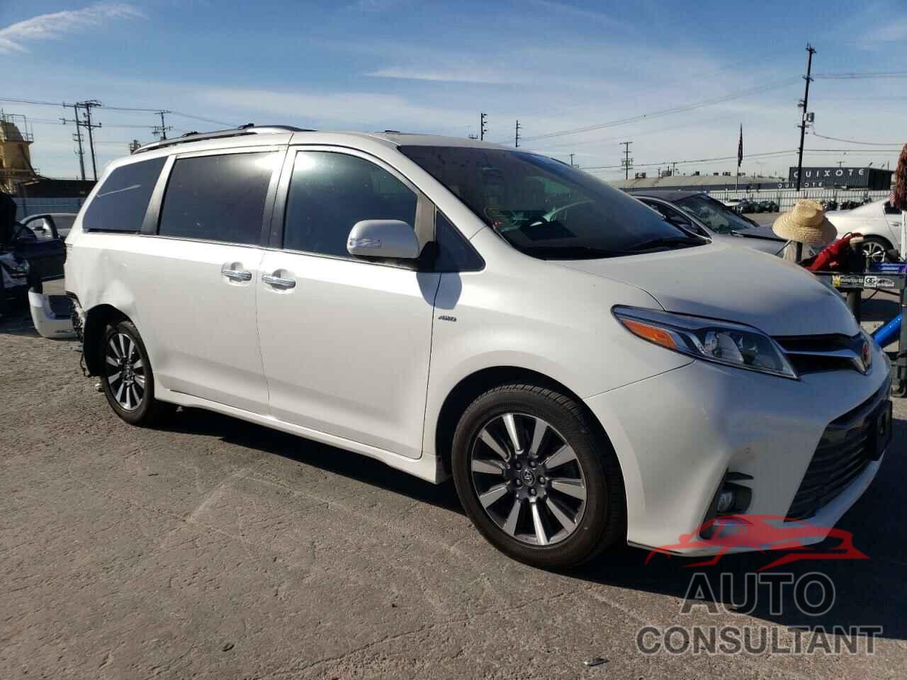 TOYOTA SIENNA 2019 - 5TDDZ3DC4KS218648