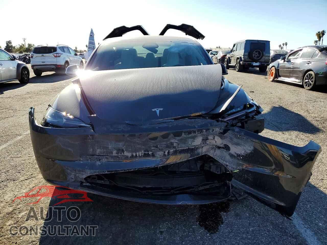 TESLA MODEL 3 2024 - 5YJ3E1EA5RF718146