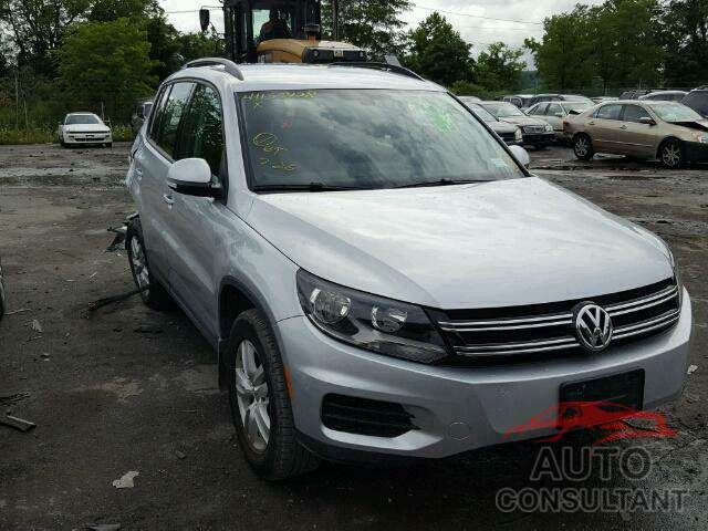 VOLKSWAGEN TIGUAN 2017 - WVGBV7AXXHW511718