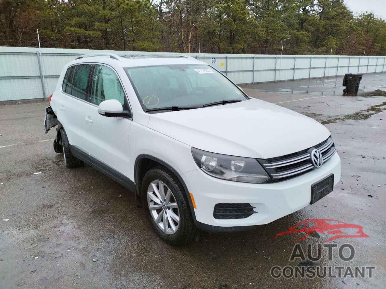 VOLKSWAGEN TIGUAN 2017 - WVGSV7AX2HK015707