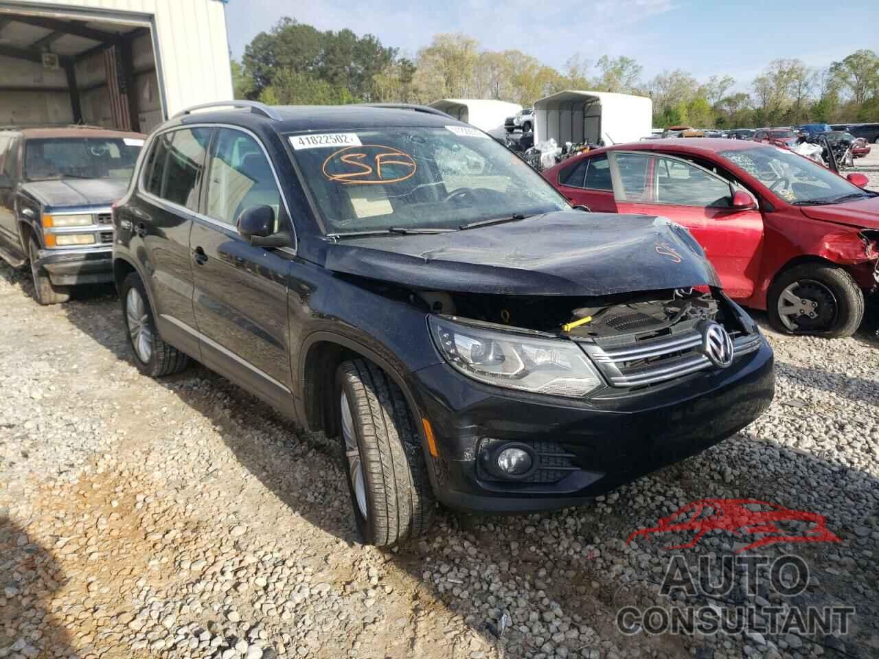 VOLKSWAGEN TIGUAN 2016 - WVGAV7AX5GW553126