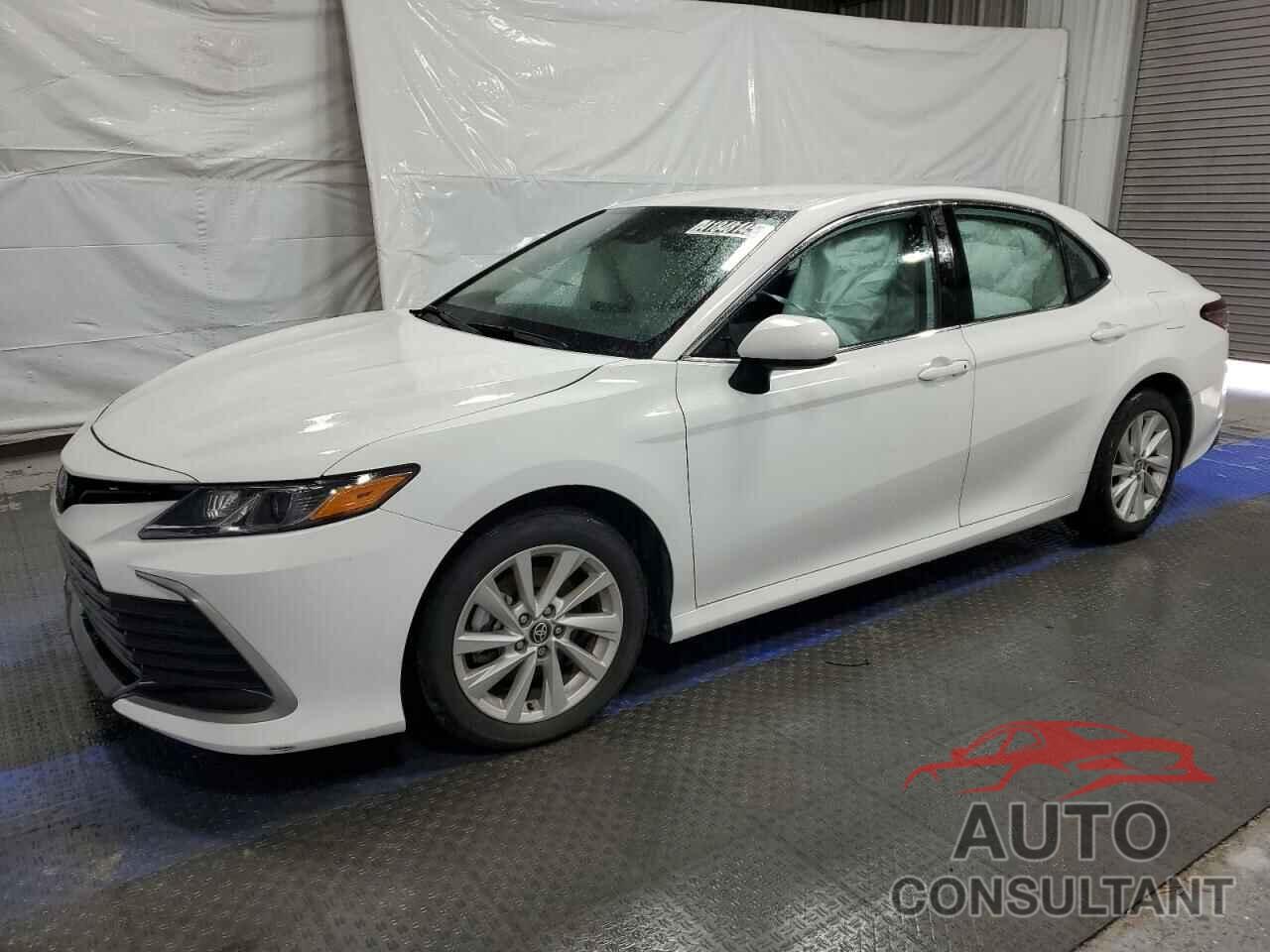 TOYOTA CAMRY 2023 - 4T1C11AK1PU802894
