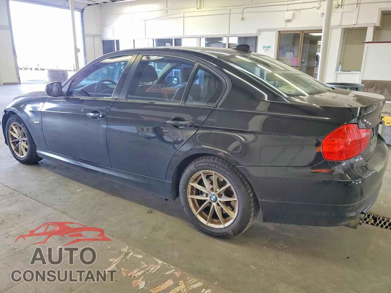 BMW 3 SERIES 2010 - WBAPH7G52ANM51479