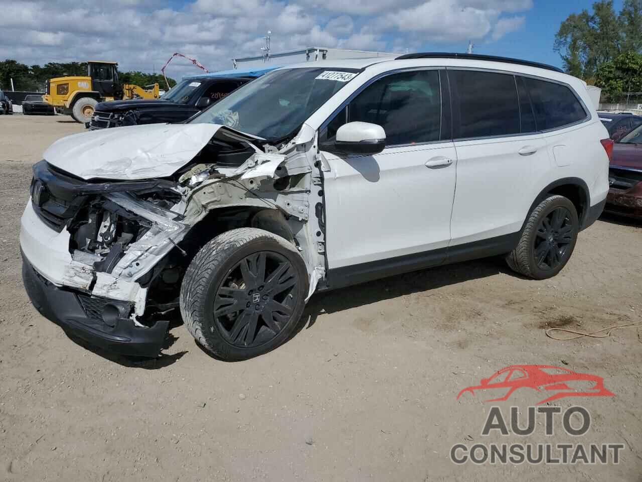 HONDA PILOT 2021 - 5FNYF5H25MB008820