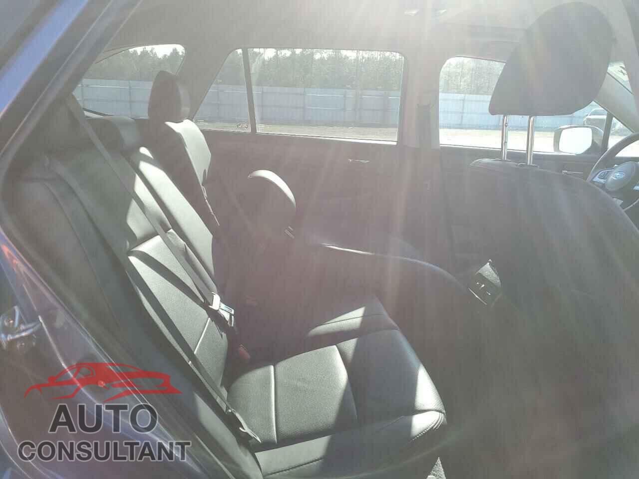 SUBARU OUTBACK 2017 - 4S4BSENC9H3348159