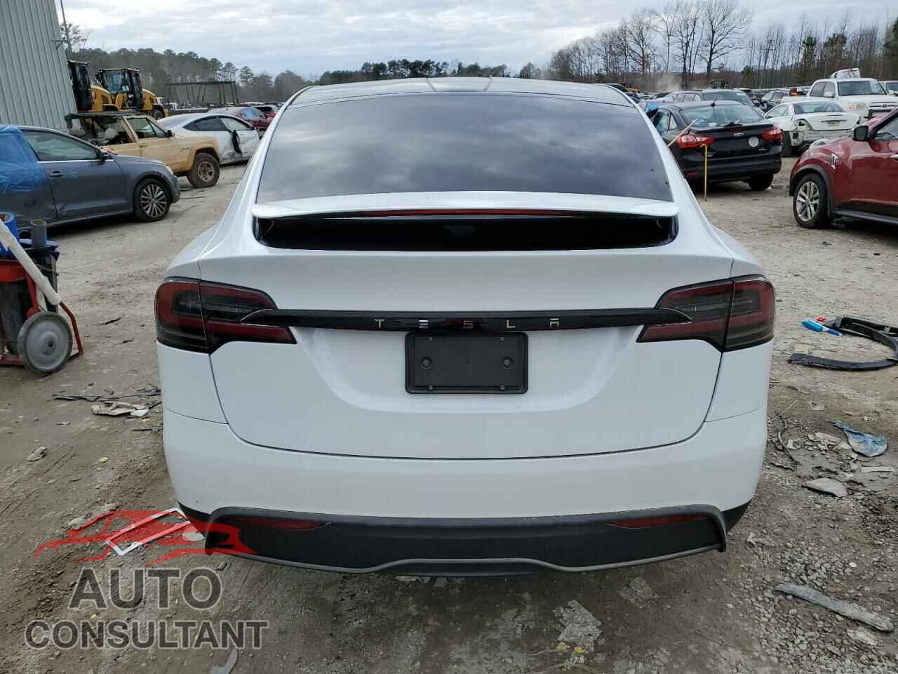 TESLA MODEL X 2023 - 7SAXCBE5XPF399357