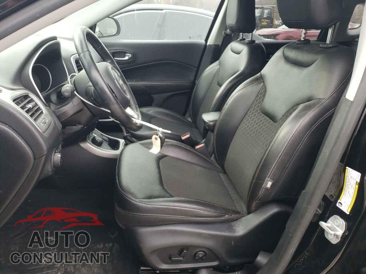 JEEP COMPASS 2018 - 3C4NJDBBXJT239665