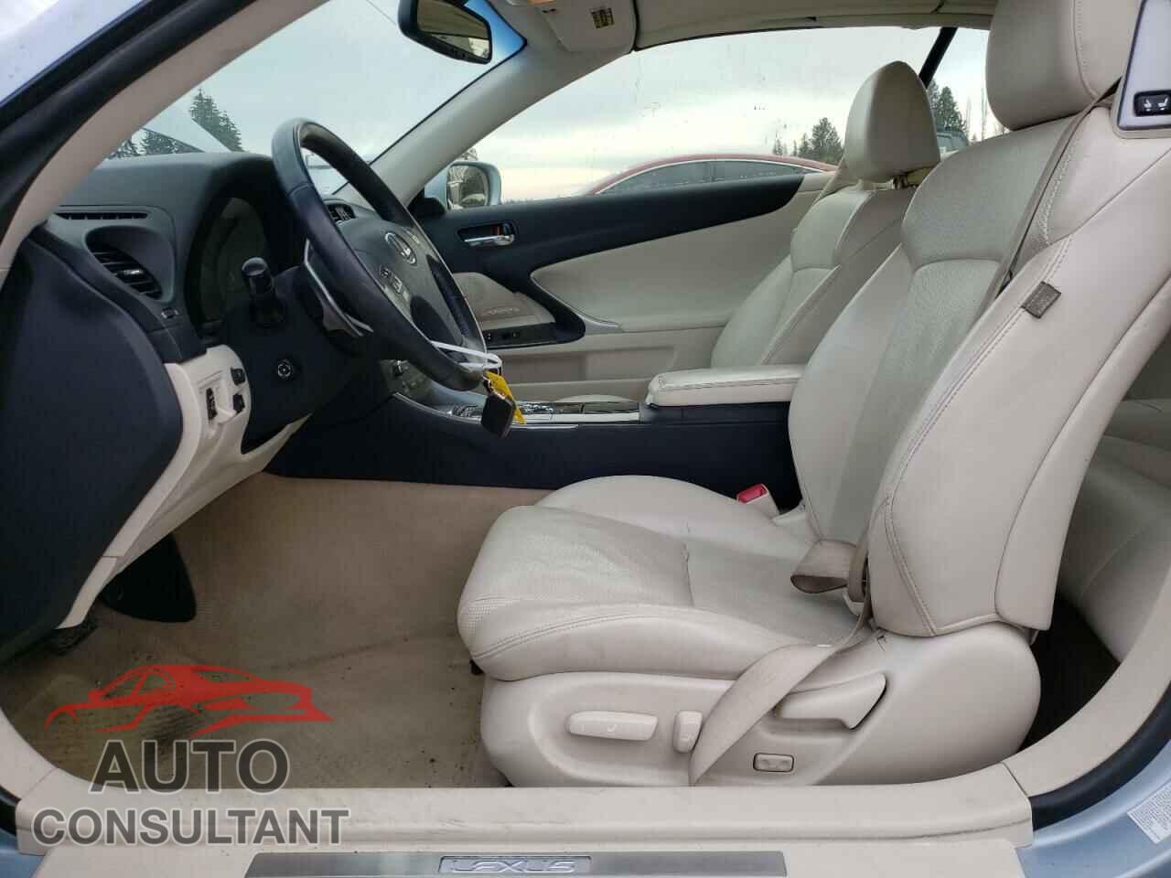 LEXUS IS 2010 - JTHFE2C27A2501279