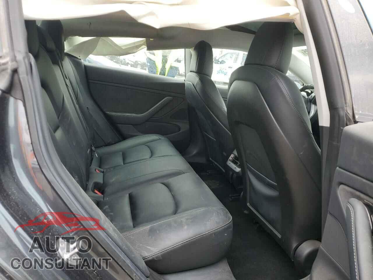 TESLA MODEL 3 2019 - 5YJ3E1EA5KF331294