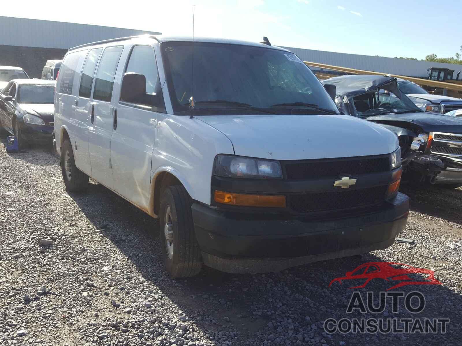 CHEVROLET EXPRESS 2018 - 1GCWGAFG5J1339946