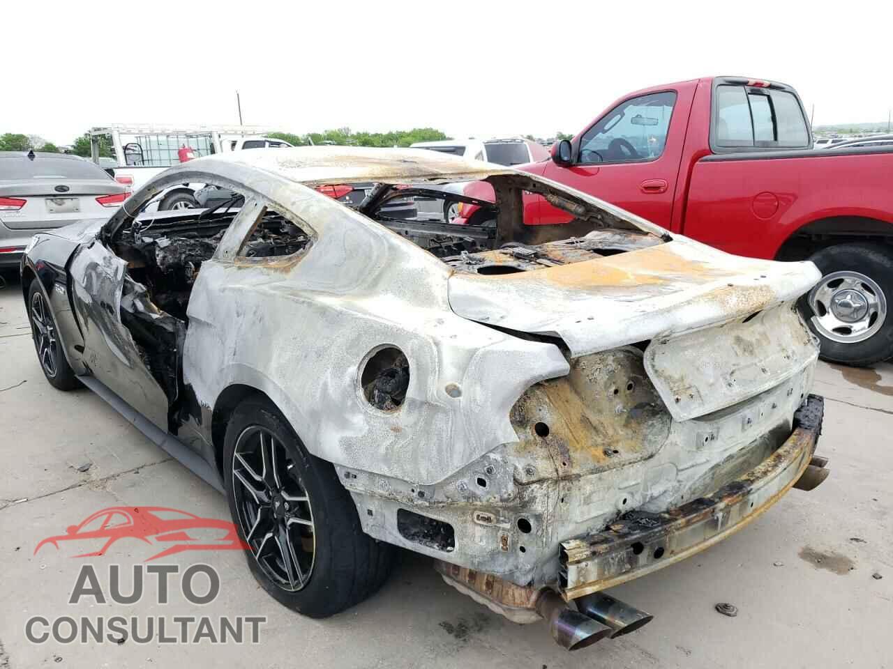 FORD MUSTANG 2021 - 1FA6P8CFXM5158199